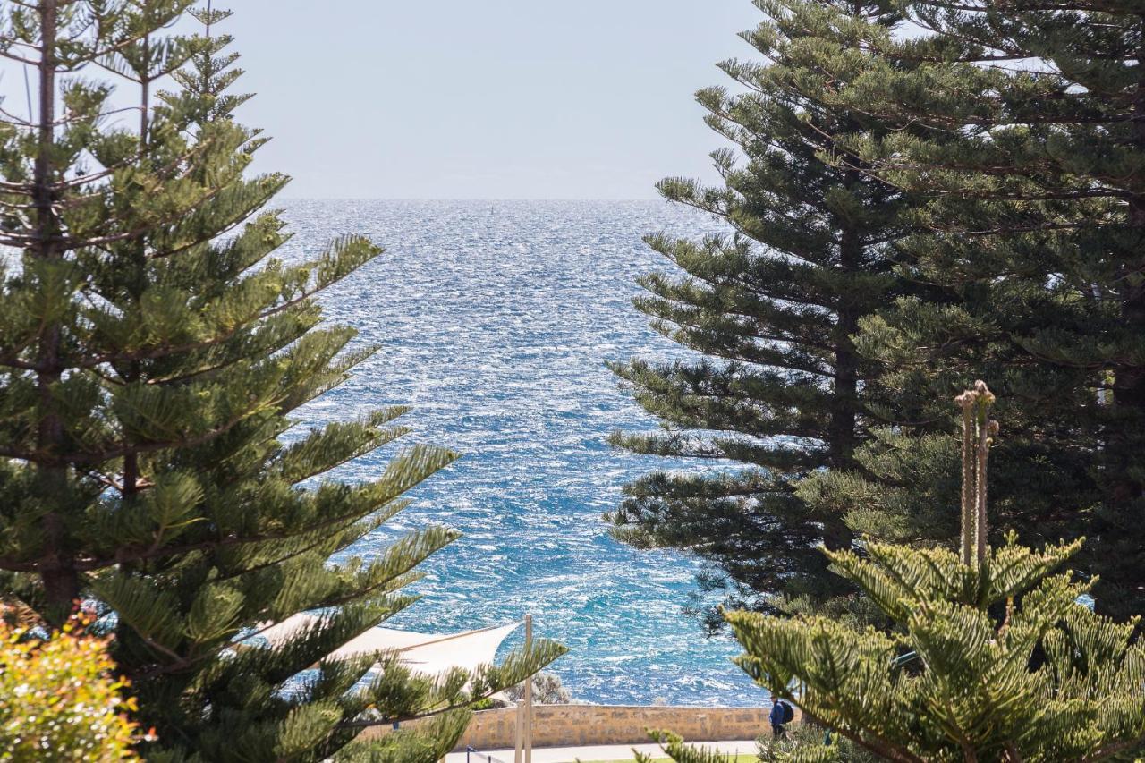 Cottesloe Marine Apartment - Executive Escapes Perth Exterior photo